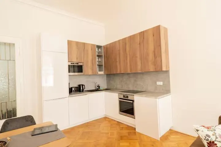 Luxury Residence Apartments In Vaclavske Namesti Прага