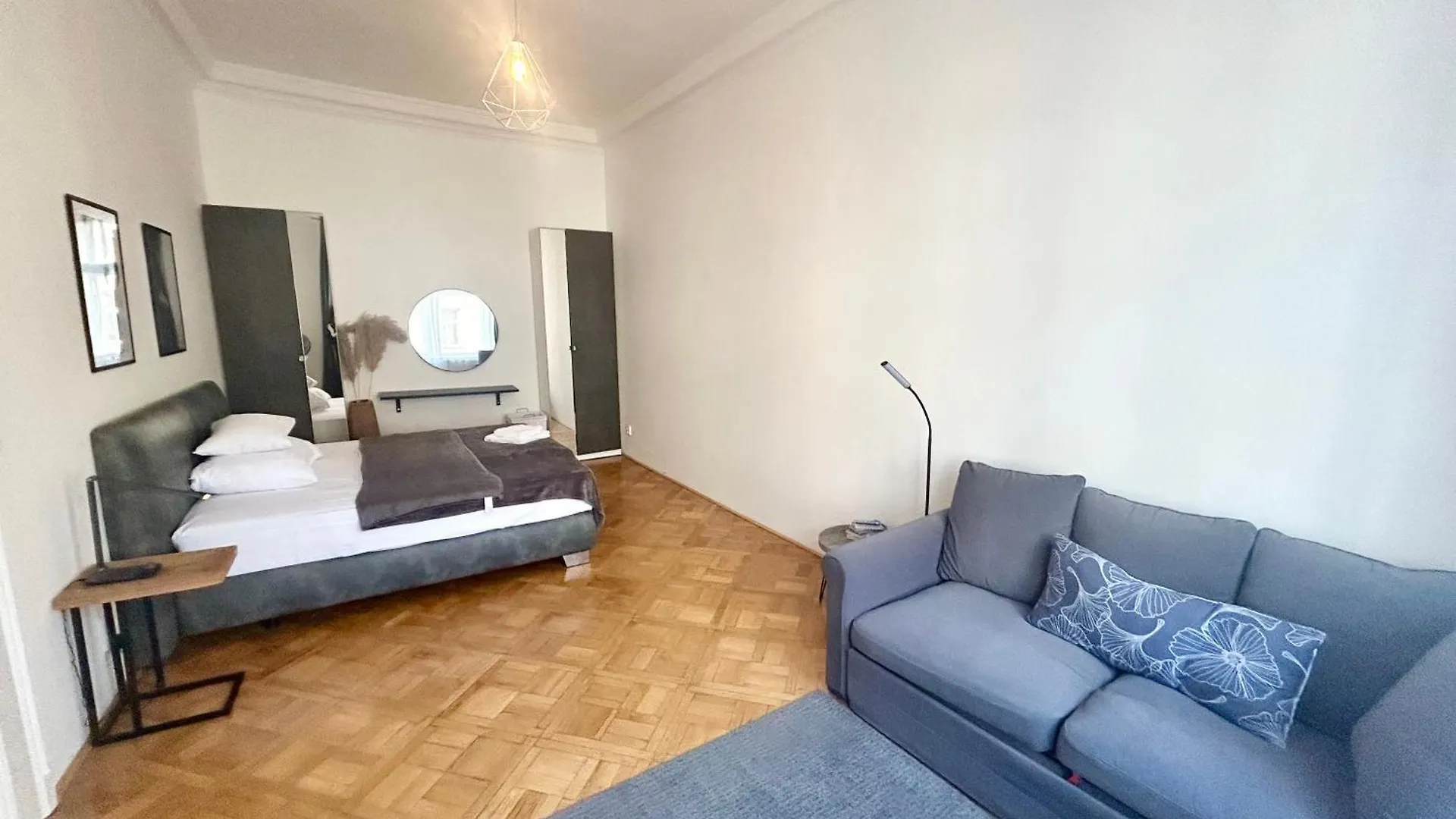 Luxury Residence Apartments In Vaclavske Namesti Прага