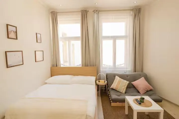 Luxury Residence Apartments In Vaclavske Namesti Πράγα